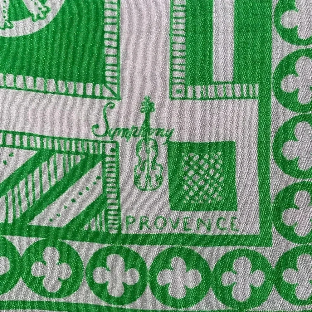 Symphony Provence square silk scarf with crest and shield pattern green & white